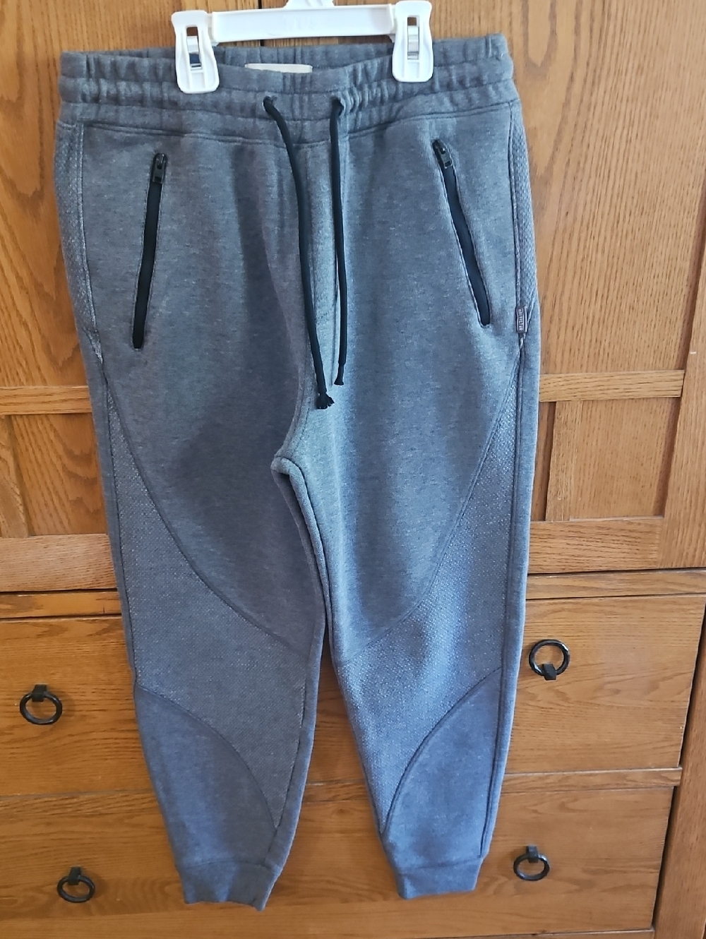 Hollister Men's Heather Gray Zip-Pocket Joggers